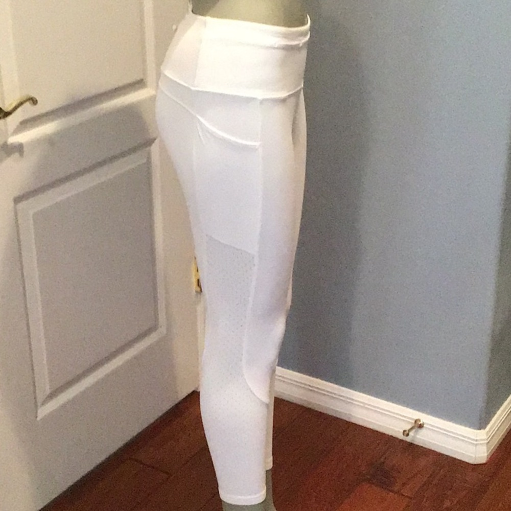 Lululemon White Mind Over Miles Tight (6)
